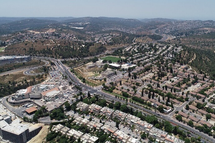 מבשרת מלמעלה